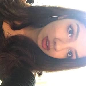 Meet your Posher, Abril